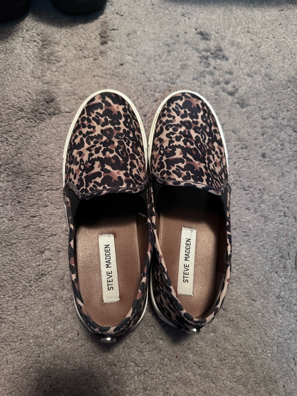 Steve Madden Leopard-Pattern Slip On Flats in Tan and Black